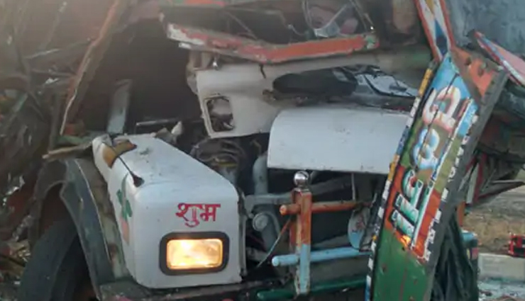 maharashtra,nashik,road accident news in hindi