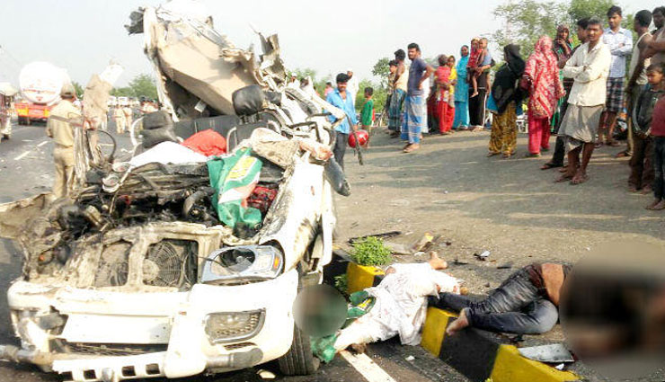 बड़ा हादसा : लालू के बेटे तेज तेज की शादी से लौट रही कार का एक्सीडेंट, राजद के तीन नेताओं समेत चार लोगों की मौत