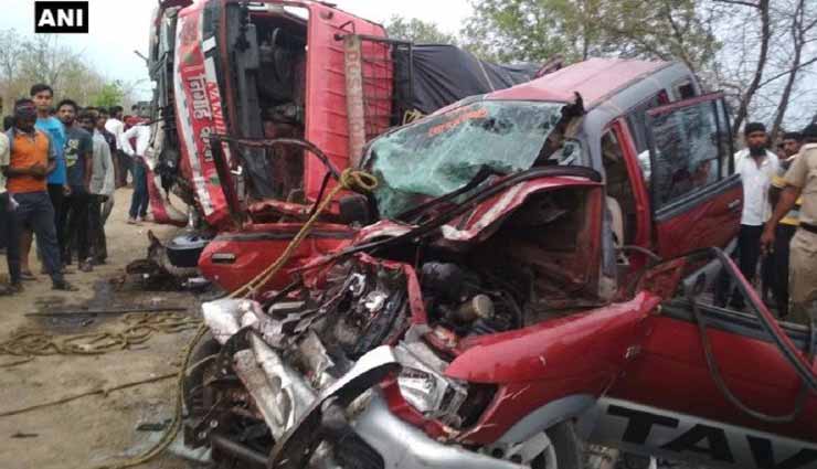 भीषण सड़क हादसा : 10 की मौत, पंजाब से नांदेड जा रहा था परिवार