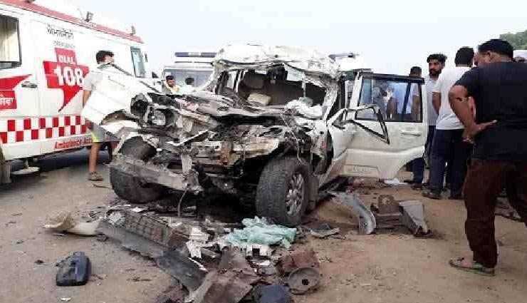 पंजाब के अमृतसर में दर्दनाक सड़क हादसा, स्कॉर्पियों के परखच्चे उड़े, 7 लोगों की मौके पर मौत