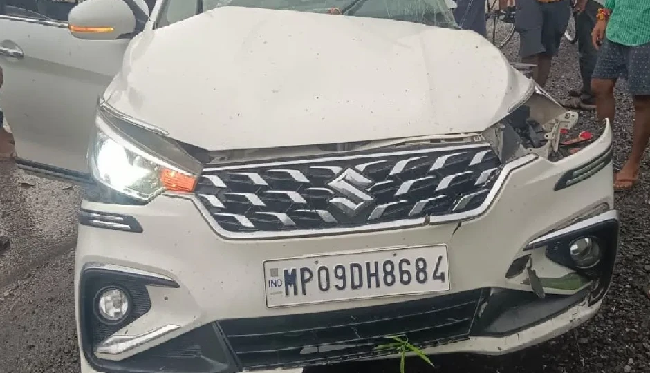 छत्तीसगढ़ : इंदौर के 6 दोस्तों की सड़क हादसे में मौत, उज्जैन दर्शन के बाद जा रहे थे ओडिशा