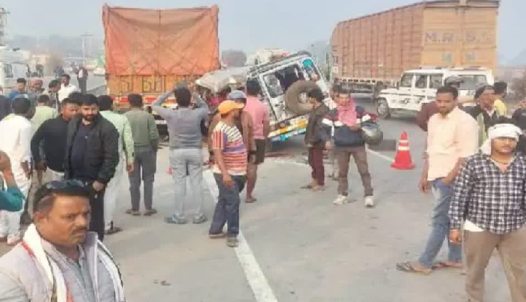 महाकुंभ यात्रा के दौरान भीषण सड़क हादसा, दंपत्ति और दो बच्चों समेत 5 की मौत