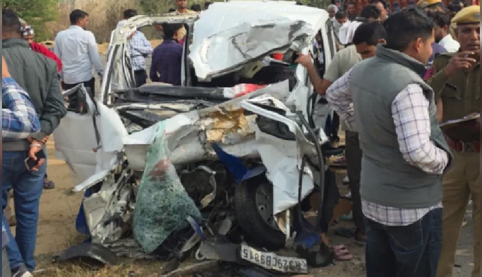 जमवारामगढ़ में दर्दनाक सड़क हादसा, ट्रक और कार की भीषण टक्कर, 4 की मौत, 4 गंभीर घायल