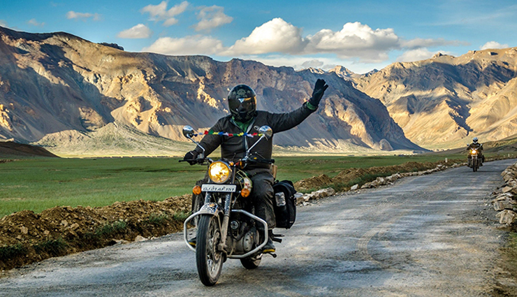 road trips,road trips in india,best road trips,must try road trips in india,india,mumbai to goa road trip,manali to leh-ladakh road trip,chennai to puducherry road trip,guwahati to cherrapunjee road trip,delhi to agra road trip