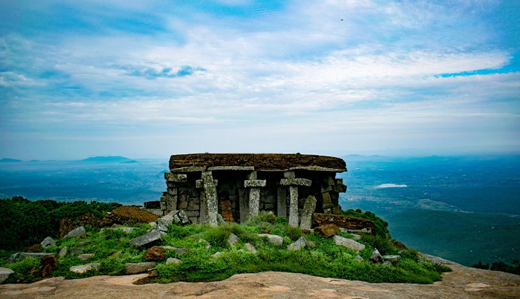 bangalore,road trips from bangalore,places to visit near bangalore,nandi hills,anthargange,skandagiri,bheemeshwari,lepakshi