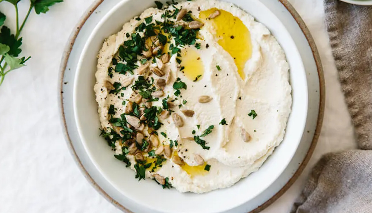 Recipe- Delicious and Creamy Roasted Cauliflower Hummus