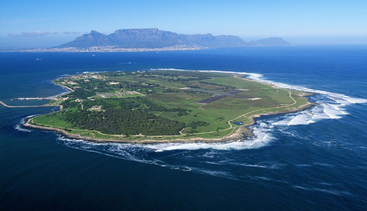 south africa,destinations in south africa,least known destinations south africa,stellenbosch,blyde river canyon,addo elephant national park,robben island,drakensberg,kgalagadi transfrontier park,isimangaliso wetland park,the garden route,hermanus,the golden mile,travel,holidays