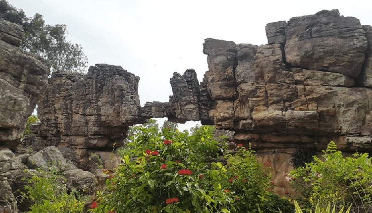 jharkhand tourism,land of forests,jharkhand attractions,offbeat destinations,tribal culture in jharkhand,jharkhand waterfalls,sacred hills in jharkhand,jharkhand travel guide,best things to do in jharkhand,jharkhand nature spots,spiritual sites in jharkhand,jharkhand adventure travel,jharkhand travel tips,jharkhand hidden gems,jharkhand natural beauty.