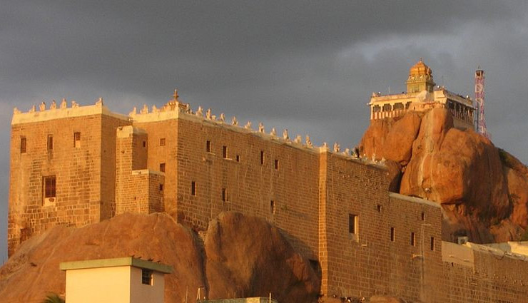 tourist attractions in trichy,best places to visit in trichy,rockfort temple trichy,srirangam temple trichy,jambukeshwar temple trichy,puliyancholai waterfalls,kallanai dam trichy,viralimalai murugan temple,railway museum trichy,st joseph’s church trichy,agaya gangai waterfalls,vekkali amman temple trichy,trichy sightseeing,trichy travel guide,things to do in trichy