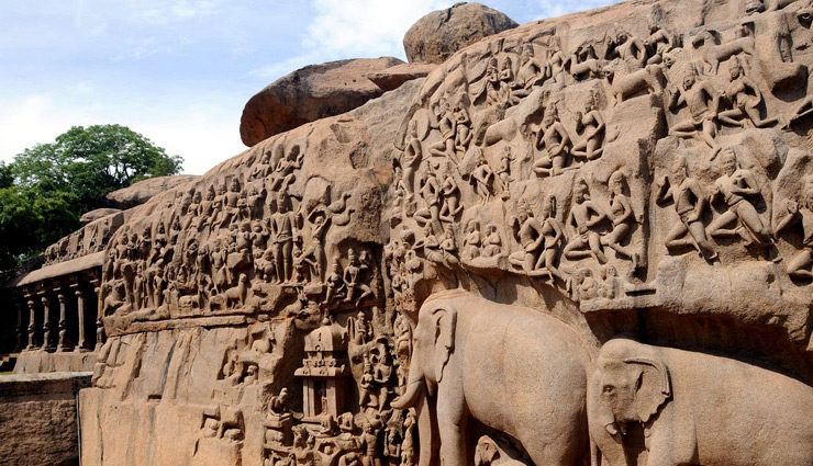 tamil nadu architecture,must-visit architecture in tamil nadu,famous temples in tamil nadu,tamil nadu historical architecture,pallava architecture,pandya architecture,chola temples,tamil nadu temple architecture,brihadeeswarar temple,mahabalipuram architecture,chidambaram temple architecture