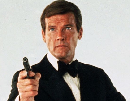 नहीं रहे जेम्स बांड 007 के अभिनेता रोज़र मूर
