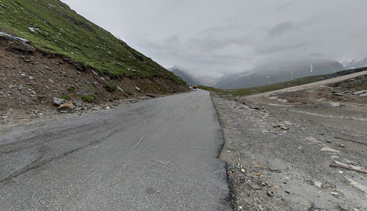 dangerous roads,dangerous roads to visit in india,india travel,travel guide,travel tips