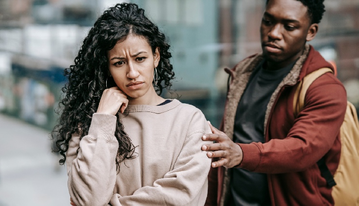 emotionally unavailable husband,signs of emotional unavailability,emotional distance in marriage,lack of emotional connection,relationship challenges,when to leave emotionally unavailable partner,causes of emotional unavailability,how to deal with emotionally distant husband,emotional intimacy issues,marriage advice