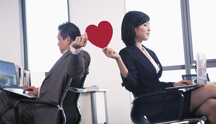 office romance,tips to handle office romance,romance tips,affair tips,office affair tips