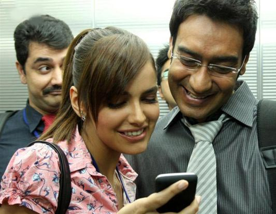 Loving Your Colleague is Great, But Know How to Play Safe in Office