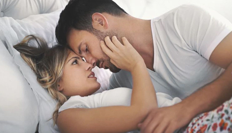 romance in your relationship,relationship tips in hindi,romantic life,romance in air