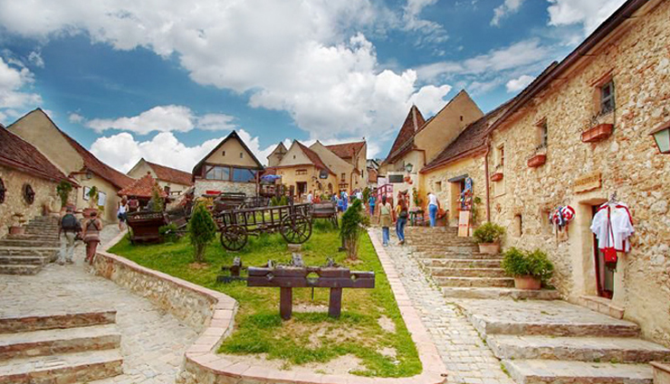 castles to visit in romania,romania,famous castles