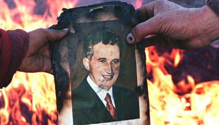 तानाशाह जो शराब से धोता था अपने हाथ, मिली रूंह कंपा देने वाली मौत weird news,weird information,weird person,interesting facts,romania dictator nicolae ceausescu