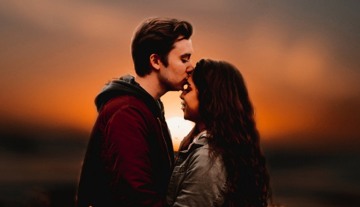 tips for man to become most romantic,tips for man,relationship tips for man,couple tips,relationship tips