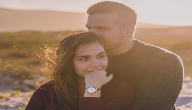 relationship tips,relationship tips in hindi,romance in couple,romantic husband,romantic couple