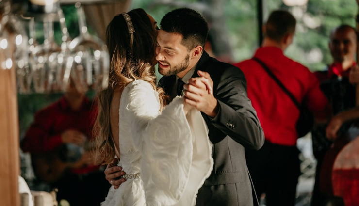 date romantic and special,romantic date,special date,ways to make date romantic,relationship,romance,romantic tips,relationship tips