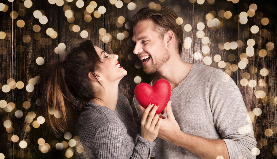 10 Sweetest and Smallest Romantic Gestures for Everyday Life That Bring Couples Closer