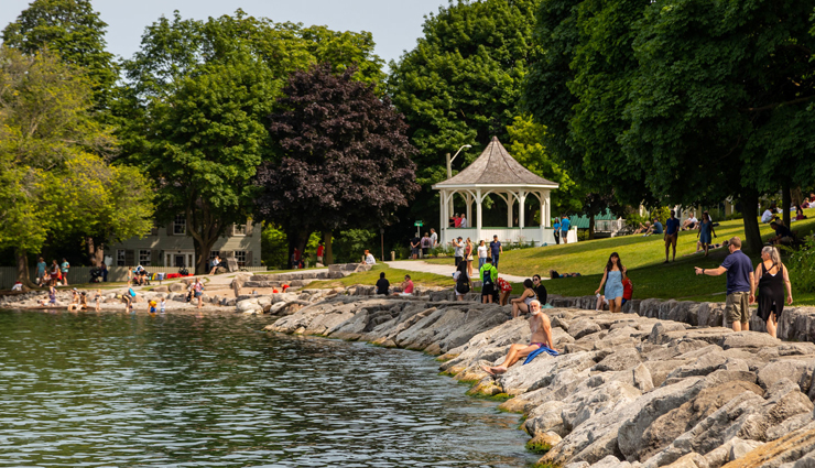north america,romantic small towns in north america,carmel-by-the-sea,california,niagara-on-the-lake,ontario,new hope,pennsylvania,canandaigua,new york,galena,illinois