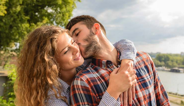 ways to be romantic with partner,romance tips,couple tips