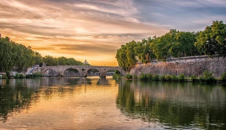 एक ऐसा शहर जो है दो देशों की राजधानी, रखता हैं अनोखा इतिहास weird news,weird information,interesting history,rome history,capital of two countries