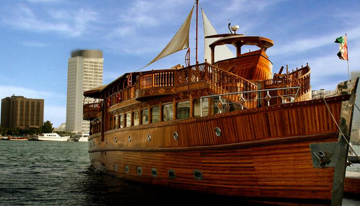 पानी के ऊपर लेना चाहते हैं खाने-पीने का मजा, चले आइये विश्व के इन प्रसिद्द फ्लोटिंग रेस्टोरेंट्स famous floating restaurant,floating restaurant,best floating restaurant,floating restaurant worldwide,travel,travel tips in hindi