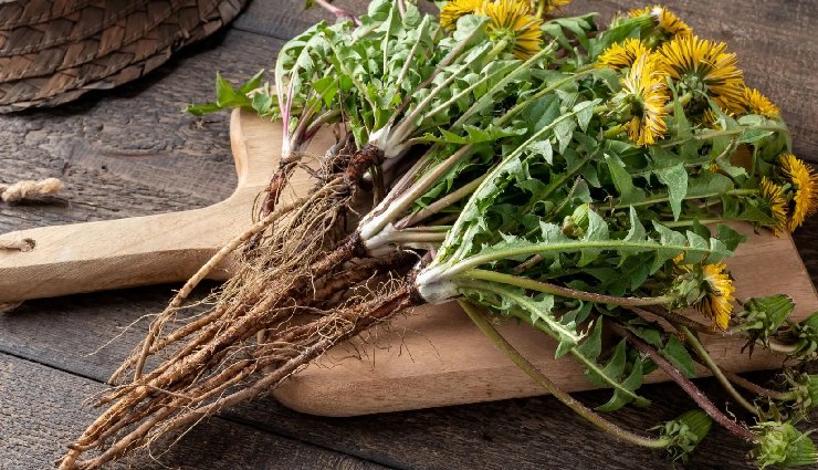 breast pain in women,mastalgia causes,cyclic breast pain,non-cyclic breast pain,breast pain during periods,home remedies for breast pain,breast tenderness,sharp pain in breast,hormonal breast pain,breast pain symptoms