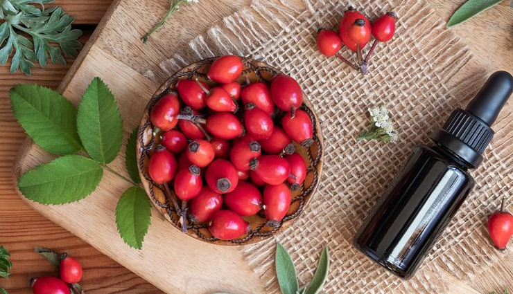 best herbs for beautiful skin,herbs for skin,glowing skin tips,beauty tips,beauty hacks