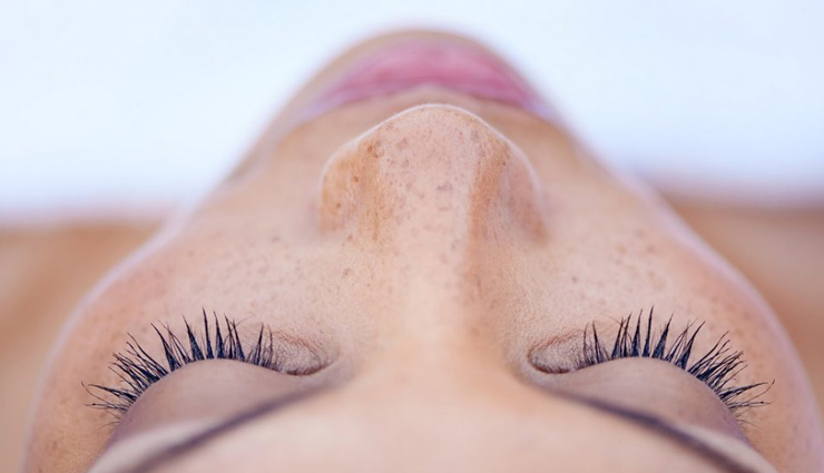 rosehip oil,beauty benefits of rosehip oil,skin care tips,beauty tips,rosehip oil for skin,rosehip oil uses