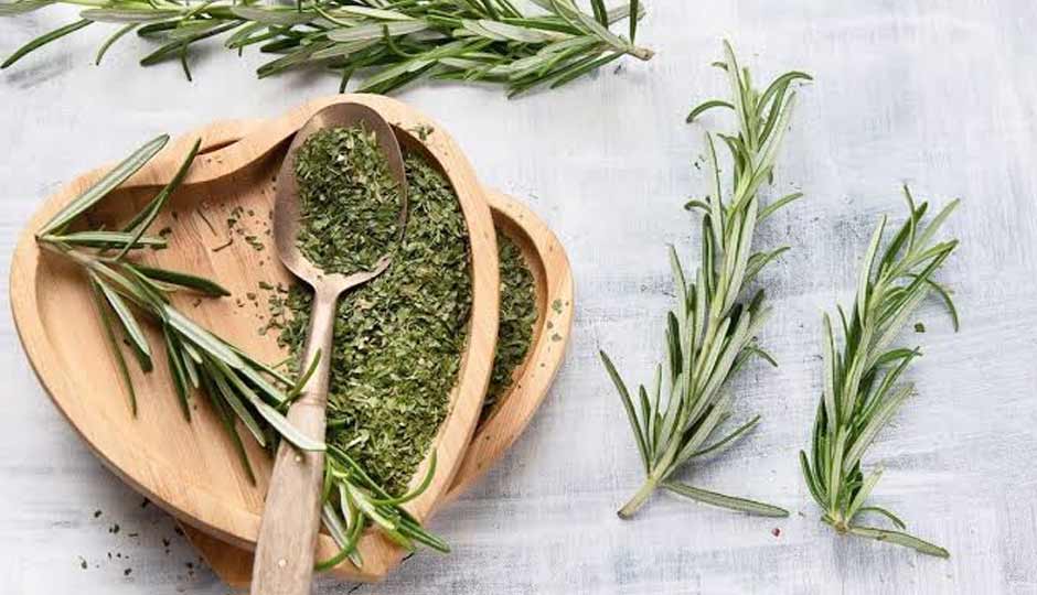14 Amazing Benefits of Rosemary for Skin and Hair