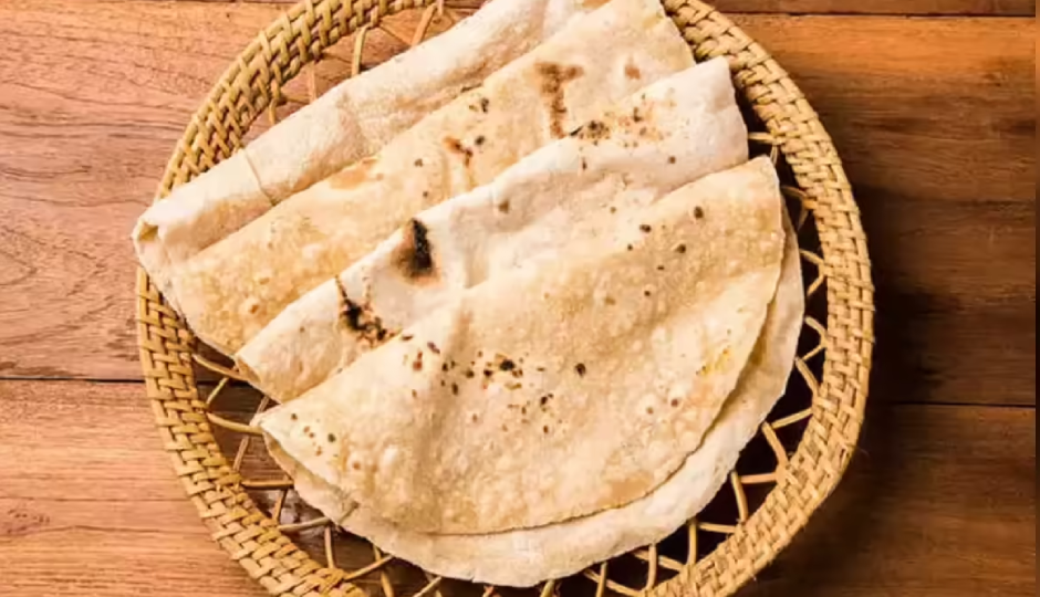 roti samosa,roti samosa tasty,roti samosa delicious,roti samosa breakfast,roti samosa snacks,roti samosa ingredients,roti samosa recipe,roti samosa spicy dish,roti samosa guest