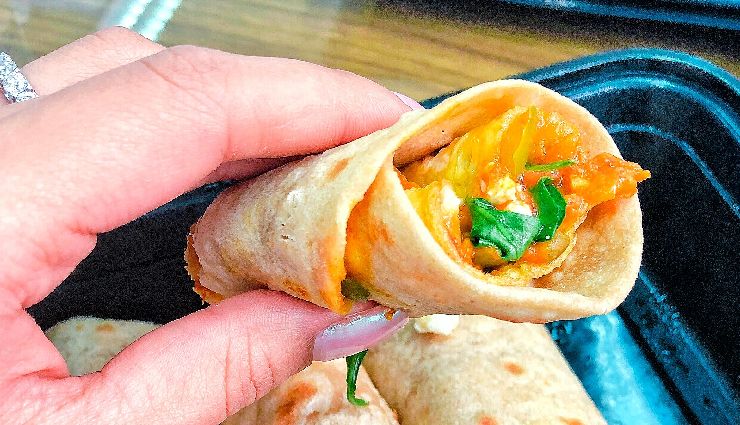 leftover roti recipes,recipes with leftover roti,creative ways to use roti,roti chaat recipe,roti pizza recipe,roti chips recipe,roti upma recipe,roti rolls recipe,indian snack recipes,healthy snack ideas with roti