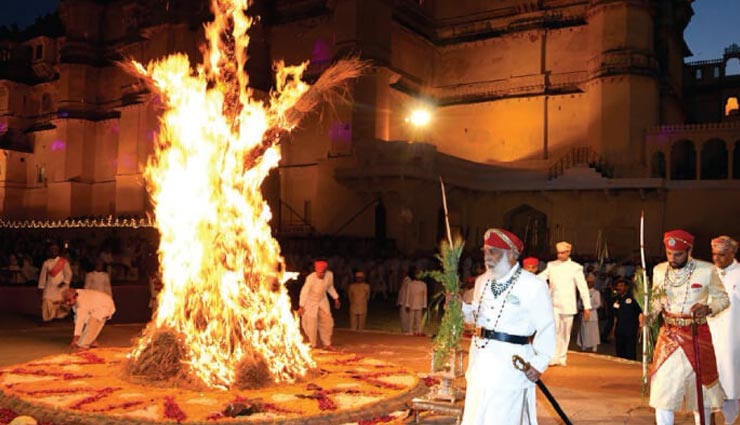 holi special 2019,holi celebration in india,holi celebration,holi,travel,holidays