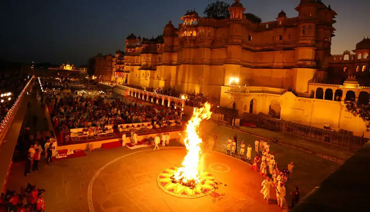 holi,holi special,holi in india,places to celebrate holi in india,holi speical article,holidays,travel,travel guide