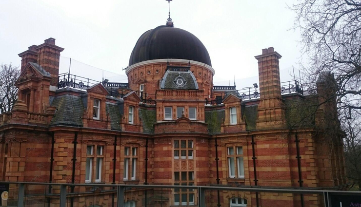 london,london travel,tourist places in london,london travel,iconic ferris wheel,tower of london,british museum,madame tussauds london,royal observatory,westminster abbey,travel,travel guide,holidays in london