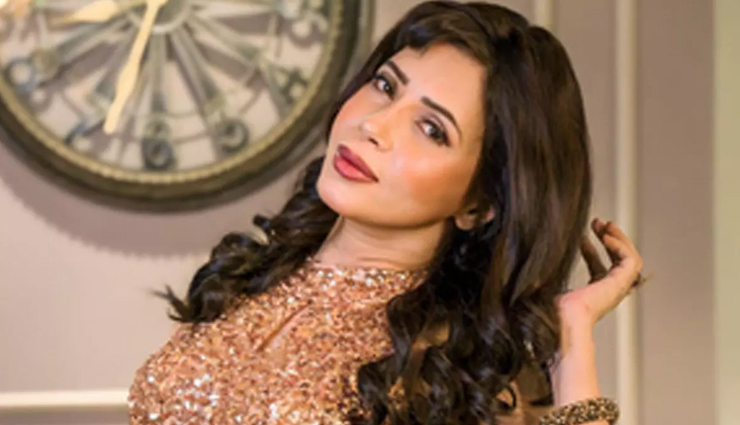 ankita lokhande,actress ankita lokhande,hina khan,actress hina khan,rozlyn khan,actress rozlyn khan,ankita hina,rozlyn hina,hina cancer,rozlyn cancer