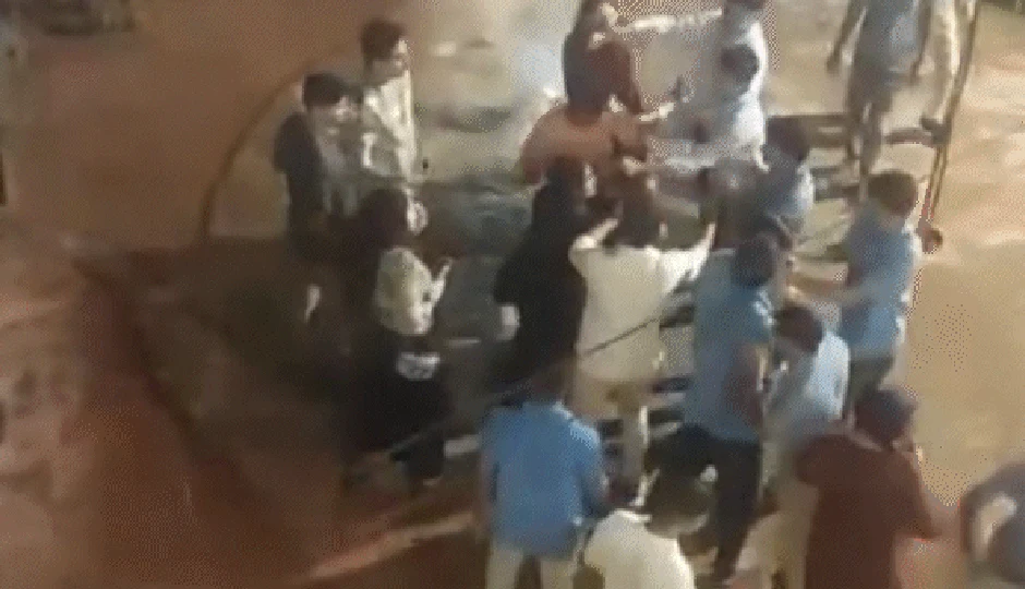 जयपुर में नाहरगढ़ RTDC रेस्टोरेंट में विवाद, स्टाफ और पर्यटकों के बीच हाथापाई, युवतियों के साथ भी मारपीट