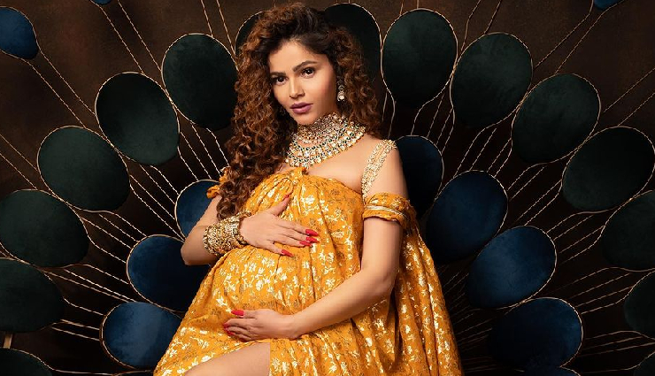 2 News : रुबीना की ट्रेनर ने गुडन्यूज देकर हटाई पोस्ट, श्रुति हासन ने शराब सेवन को लेकर किया यह खुलासा