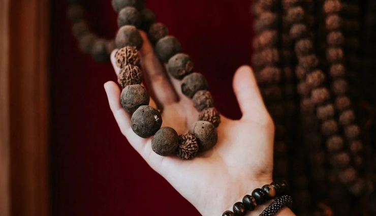 रुद्राक्ष धारण करते हैं तो जान लें ये नियम, मिलेंगे शुभ परिणाम astrology tips,astrology tips in hindi,rudraksha benefits