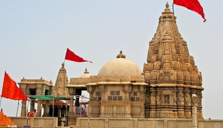 temples of gujarat,famous temples of gujarat,dwarkadhish temple,akshardham complex,laxmi vilas palace,palitana temples,sardar sarovar dam,naramad river bridge,statue of unity,porbandar,kutch,dwarka,travel,holidays,travel guide,gujarat tourism,tourist places in gujarat