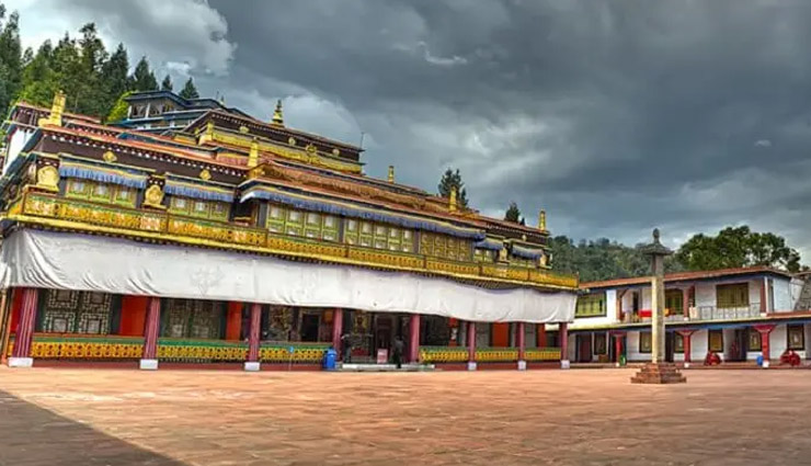sikkim,gangtok,yuksom,tsomgo lake,pelling,rumtek monastery,holidays,travel