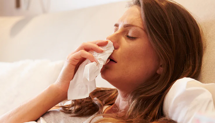 9 Must Try Remedies To Treat Running Nose in Monsoon