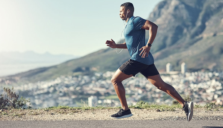 deep vein thrombosis,dvt,blood clot,natural remedies,compression stockings,exercise,healthy diet,supplements,hydration,essential oils,smoking cessation,posture,leg elevation,aspirin,medical attention,pulmonary embolism,thrombus,blood thinners,alternative medicine,Health tips