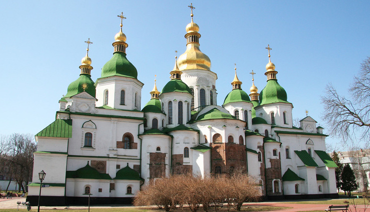 russia,places to visit in russia,tourist attraction in russia,st sophia cathedral,suzdal kremlin,saint basils cathedral,hermitage museum,mount elbrus,moscow kremlin