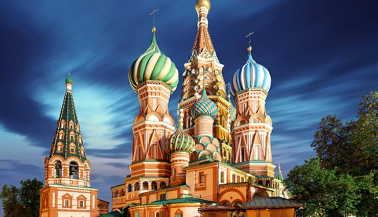 russia,places to visit in russia,tourist attraction in russia,st sophia cathedral,suzdal kremlin,saint basils cathedral,hermitage museum,mount elbrus,moscow kremlin