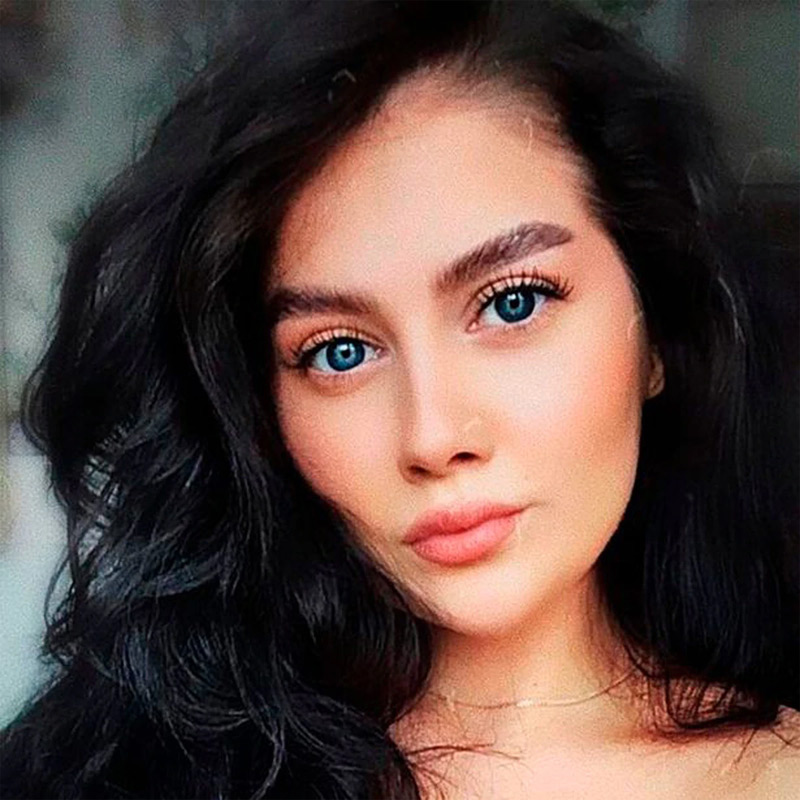 russia,dead,mobile phone,charge,bath tub,world news